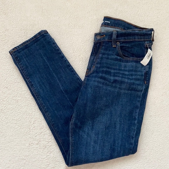 Old Navy Boyfriend Jeans - Picture 8 of 13